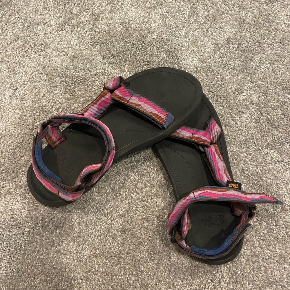 Only worn once! Perfect condition and great for hiking!